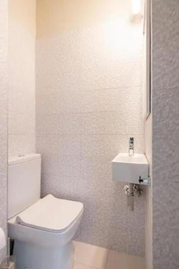 Flisvos Marina Refurbished Apartment เอเธนส์ ภายนอก รูปภาพ
