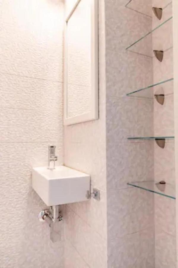 Flisvos Marina Refurbished Apartment เอเธนส์ ภายนอก รูปภาพ